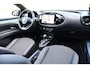 Toyota Aygo X 1.0 VVT-i S-CVT Premium Automaat 72pk | JBL | PDC | Elektrisch vouwdak | Voorstoelen verwarmd |