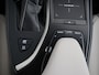 Lexus UX 250h Luxury Line | NL Auto | Stoelverwarming | Lederen bekleding |
