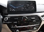 BMW 5-Serie Touring 530e Executive Cimate control Adaptieve cruise control Navigatie Apple Carplay/ Android Auto Parkeersensoren Camera Lichtmetalen velgen Led