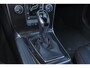 Volvo V40 Cross Country T3 PolarPlus Luxury - Panoramadak - Harman/Kardon audio - Parkeercamera achter - Parkeersensoren voor & achter - Volvo On Call - Cruise Control - Standkachel - 17' LMV