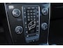 Volvo V40 Cross Country T3 PolarPlus Luxury - Panoramadak - Harman/Kardon audio - Parkeercamera achter - Parkeersensoren voor & achter - Volvo On Call - Cruise Control - Standkachel - 17' LMV