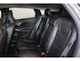 Volvo V40 Cross Country T3 PolarPlus Luxury - Panoramadak - Harman/Kardon audio - Parkeercamera achter - Parkeersensoren voor & achter - Volvo On Call - Cruise Control - Standkachel - 17' LMV