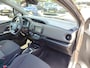Toyota Yaris 1.5 HYBRID DYNAMIC KEYLESS NAVI BLUETOOTH CRUISE CLIMA CAMERA 15'' LM-VELGEN LED PRIVACY GLASS NL-AUTO