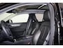 Volvo XC40 T5 Recharge Inscription - Panorama/schuifdak - IntelliSafe Assist - Adaptieve LED koplampen - Parkeercamera achter - Parkeersensoren voor & achter - Extra getint glas - 19' LMV