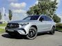 Mercedes-Benz GLC 300e 4MATIC Sport Edition | AMG | Panoramaschuifdak | Premium pakket | Nightpakket | 360° camera | Dodehoekassistent | DIGITAL LIGHT |