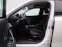 Peugeot 2008 1.2 PureTech Allure | ACHTERUITRIJCAMERA | APPLE CARPLAY | ANDROID AUTO | NAVIGATIE | CLIMATE CONTROL | CRUISE CONTROL | LED VERLICHTING | LICHTMETALEN VELGEN |