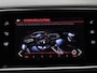Peugeot 308 1.2 PureTech Blue Lease GT Panoramadak | 360 camera | Adaptive cruise | Carplay | Navigatie | DAB+ | Dodehoek herkenning | Sfeerverlichting | Climate control | Stoelverwarming