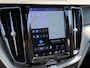 Volvo XC60 2.0 T8 Plug-in hybrid AWD R-Design dark/ long range/ intellisafe /360 camera/ schuifdak/ harman kardon/ sport leder/ trekhaak/ geen blis