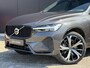 Volvo XC60 2.0 T8 Plug-in hybrid AWD R-Design dark/ long range/ intellisafe /360 camera/ schuifdak/ harman kardon/ sport leder/ trekhaak/ geen blis