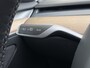 Tesla Model 3 Standard RWD Plus SOH 91% Warmtepomp Trekhaak LFP Accu Panoramadak Navi Camera's Leder Memory Stuur+Stoelverwarming Traffic-Aware Cruise Control AMD Ryzen™ Elek.Achterklep Led 1.000KG Trekgewicht Origineel Nederlandse Auto