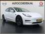 Tesla Model 3 Standard RWD Plus SOH 91% Warmtepomp Trekhaak LFP Accu Panoramadak Navi Camera's Leder Memory Stuur+Stoelverwarming Traffic-Aware Cruise Control AMD Ryzen™ Elek.Achterklep Led 1.000KG Trekgewicht Origineel Nederlandse Auto
