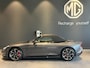 MG Cyberster GT 77kWh | Roadster | 502 PK | 0 naar 100 km/u in 3,2 sec | Andes Grey Metallic | Zwart dak | Softtop | Lage km | 1e eigenaar!