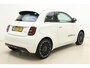 Fiat 500 Icon 42 kWh | DEMO | Apple Carplay/ Android Auto | Cruise control | Camera | Parkeersensoren | Stoelverwarming | Climate control | Glazen panoramadak |