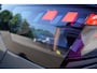 Volkswagen T-Roc R-Line First Edition IQ.light Apple Carplay Black style Stoel-/stuur verwarming 19 Inch Camera R-Line interieur