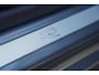 Volkswagen T-Roc R-Line First Edition IQ.light Apple Carplay Black style Stoel-/stuur verwarming 19 Inch Camera R-Line interieur