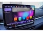 Volkswagen T-Roc R-Line First Edition IQ.light Apple Carplay Black style Stoel-/stuur verwarming 19 Inch Camera R-Line interieur