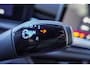 Volkswagen T-Roc R-Line First Edition IQ.light Apple Carplay Black style Stoel-/stuur verwarming 19 Inch Camera R-Line interieur