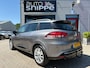 Renault Clio Estate 0.9 TCe Limited -CLIMA-TREKHAAK-CRUISE-DAB+-DEALER ONDERHOUDEN-PDC ACHTER-NAVI-ORIGINEEL NEDERLANDS!