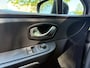Renault Clio Estate 0.9 TCe Limited -CLIMA-TREKHAAK-CRUISE-DAB+-DEALER ONDERHOUDEN-PDC ACHTER-NAVI-ORIGINEEL NEDERLANDS!