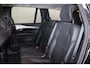 Volvo XC90 T8 Recharge AWD Core Bright - IntelliSafe Assist & Surround - Harman/Kardon audio - Adaptieve LED koplampen - Parkeercamera achter - Verwarmde voorstoelen, stuur & achterbank - Parkeersensoren voor & achter - Draadloze tel. lader - Standkachel - Extra getint glas - Inklapbare trekhaak - 20' LMV