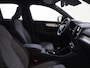 Volvo XC40 B4 Plus Dark | Trekhaak | Dodehoekdetectie | Harman/Kardon |