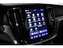 Volvo V60 2.0 B4 Plus Dark / Orig. Nederlands / Harman Kardon Sound System / Elektr. best. stoel + memory / Achteruitrijcamera / Stoelverwarming V + A / Apple Carplay - Android Auto / Elektr. wegklapbare trekhaak / Ambienteverlichting / Stuurwiel verwarming / Black optic / Cruise Control / 19'' LMV / LED koplampen