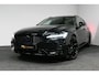 Volvo V60 2.0 B4 Plus Dark / Orig. Nederlands / Harman Kardon Sound System / Elektr. best. stoel + memory / Achteruitrijcamera / Stoelverwarming V + A / Apple Carplay - Android Auto / Elektr. wegklapbare trekhaak / Ambienteverlichting / Stuurwiel verwarming / Black optic / Cruise Control / 19'' LMV / LED koplampen
