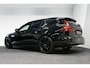 Volvo V60 2.0 B4 Plus Dark / Orig. Nederlands / Harman Kardon Sound System / Elektr. best. stoel + memory / Achteruitrijcamera / Stoelverwarming V + A / Apple Carplay - Android Auto / Elektr. wegklapbare trekhaak / Ambienteverlichting / Stuurwiel verwarming / Black optic / Cruise Control / 19'' LMV / LED koplampen