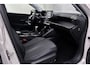 Peugeot 208 1.2 PureTech Allure | Camera | Half lederen bekleding | Stoelverwarming