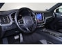 Volvo XC60 T6 Recharge AWD R-Design - LONG RANGE - Panorama/schuifdak - IntelliSafe Assist - Harman/Kardon audio - Adaptieve LED koplampen - Parkeercamera achter - Verwarmde voorstoelen, stuur & achterbank - Parkeersensoren voor & achter - Elektr. bedienb. voorstoelen met geheugen - Draadloze tel. lader - Extra getint glas - Inklapbare trekhaak - 19' LMV