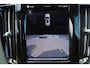 Volvo XC60 T6 Recharge AWD R-Design - LONG RANGE - Panorama/schuifdak - IntelliSafe Assist - Harman/Kardon audio - Adaptieve LED koplampen - Parkeercamera achter - Verwarmde voorstoelen, stuur & achterbank - Parkeersensoren voor & achter - Elektr. bedienb. voorstoelen met geheugen - Draadloze tel. lader - Extra getint glas - Inklapbare trekhaak - 19' LMV