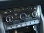 Skoda Karoq 1.0 TSI 110 pk Ambition | Navigatie | SmartLink | Climate Control | PDC | Cruise Control | Stoelverwarming |