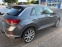 Volkswagen T-Roc 1.5 TSI R-Line Business+ NIEUWSTAAT I R-line I Virtual I 19" I Keyless I IQ.light I Trekhaak I Camera I Blis I Winterpakket I