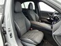 Mercedes-Benz E-klasse 300 e Business Solution AMG | Comfortpakket Plus | Parkeerpakket met 360°-camera | Nightpakket | Winterpakket | Trekhaak | 19-inch vijfspraaks AMG velgen | GUARD 360° | Warmtewerend, donkergetint glas |