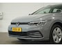 Volkswagen Golf Variant 1.0 eTSI Life Business | Stoelverwarming | camera | Navigatie