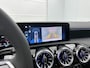 Mercedes-Benz A-klasse 250 e Business Solution AMG | Nightpakket | Panoramaschuifdak | Multibeam LED | Stoelverwarming voor | Smartphone Integratie | Sfeerverlichting |