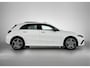 Mercedes-Benz A-klasse 250 e Business Solution AMG | Nightpakket | Panoramaschuifdak | Multibeam LED | Stoelverwarming voor | Smartphone Integratie | Sfeerverlichting |
