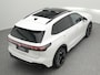 Volkswagen Tiguan R-Line 1.5 eHybrid 272 PK | LED Matrix IQ | Panoramadak | Head-Up Display | Harman/Kardon | Leder | Stoelverwarming & Ventilatie | Trekhaak | Elek. Achterklep |