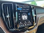 Volvo XC60 2.0 T8 Plug-in hybrid AWD Ultimate Dark Panoramadak, Geventileerde / Massage comfort stoelen, Harman-Kardon premium sound, Verwarmde stoelen 4X, Trekhaak semi electrisch