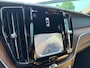 Volvo XC60 2.0 T8 Plug-in hybrid AWD Ultimate Dark Panoramadak, Geventileerde / Massage comfort stoelen, Harman-Kardon premium sound, Verwarmde stoelen 4X, Trekhaak semi electrisch