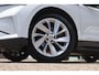 Skoda Enyaq Iv 60 180pk SoH 92% | Trekhaak | Pano | Camera | LED | Navigatie | Cruise | Climate | Carplay | Stoelverwarming