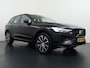 Volvo XC60 2.0 T8 Plug-in hybrid AWD Ultra Dark VAN:49.900,- VOOR:46.877,- UW HERFSTVOORDEEL:3.023,- T8 12 MND. BOVAG GARANTIE | HEAD UP | PANORAMA DAK | ACHTERUITRIJ CAMERA | BOWERS & WILKINS | MEM. SEATS | STOEL+STUUR VERWARMING |