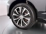 Volvo XC60 2.0 T8 Plug-in hybrid AWD Ultra Dark VAN:49.900,- VOOR:46.877,- UW HERFSTVOORDEEL:3.023,- T8 12 MND. BOVAG GARANTIE | HEAD UP | PANORAMA DAK | ACHTERUITRIJ CAMERA | BOWERS & WILKINS | MEM. SEATS | STOEL+STUUR VERWARMING |