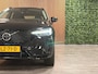 Volvo XC60 T6 AWD Recharge Ultra Dark | Facelift | Luchtvering | Trekhaak | All Season banden | 360° Camera | Head-Up Display | Harman Kardon | Adaptieve Cruise Control | Stoelverwarming voor+achter | Stuurwielverwarming | Full LED Meesturende koplampen | Pilot Assist | BLIS Dode Hoek Detectie | Elektrische voorstoelen geheugen | Quilted Nordico bekleding | Zitting verlenging voorstoelen | Lederen Dashboard | Schuifdak | 20 Inch | Google Infotainment | Keyless Drive | Parkeersensoren voor+achter | Elektrisch bedienbare achterklep | DAB Radio | Apple Carplay/Android Auto | Draadloos telefoon opladen | Volvo On Call met mobiele App functie | Onyx Black Metallic |