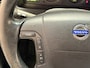 Volvo V70 2.5T LEDER ELK. VERSTELBARE BESTUURDERSSTOEL CRUISE CONTROL CLIMATE CONTROL BLUETOOTH TELEFOON 17" LICHTMETALEN VELGEN AFN. TREKHAAK ZEER MOOI !!