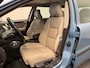 Volvo V70 2.5T LEDER ELK. VERSTELBARE BESTUURDERSSTOEL CRUISE CONTROL CLIMATE CONTROL BLUETOOTH TELEFOON 17" LICHTMETALEN VELGEN AFN. TREKHAAK ZEER MOOI !!