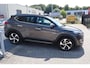 Hyundai Tucson 1.6 T-GDi Premium 4WD Trekhaak/Panoramadak/Stoel verwarming & ventilatie/Achteruitrijcamera/Elektrische verstelbare voorstoelen/Lederen bekleding/Lane assist/Cruise control/Dodehoek assistent/Navigatie/Bluetooth