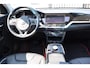 Kia Niro EV e-Niro ExecutiveLine 64 kWh Panoramadak/Verwarmbare & geventileerde voorstoelen/Verwarmbaar stuurwiel/Achteruitrijcamera/JBL audio/Apple carplay/Elektrisch verstelbare voorstoel/Adaptieve cruise control/Lane assist/Dodehoek assistent/parkeersensoren rondom