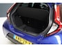 Toyota Aygo X 1.0 VVT-i MT Play | Carplay | Stoelverwarming | Achteruitrijcamera | Lm velgen