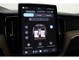 Volvo XC60 T8 Plug-in hybrid Plus Dark | ACC | Harman/Kardon | Panoramadak | Head-Up | Memory | Stoelventilatie